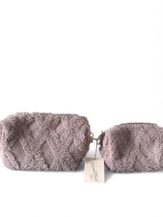 Universal Thread Beige Fa Teddy Travel Pouches - Set of 2 - Picture 2 of 5